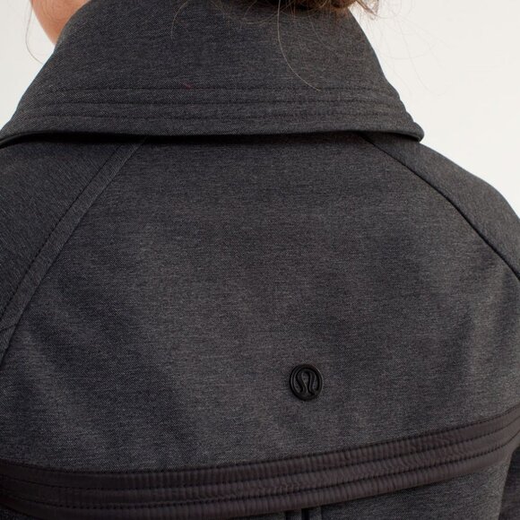 Lululemon Coco Softshell Size 4 - Picture 7 of 11